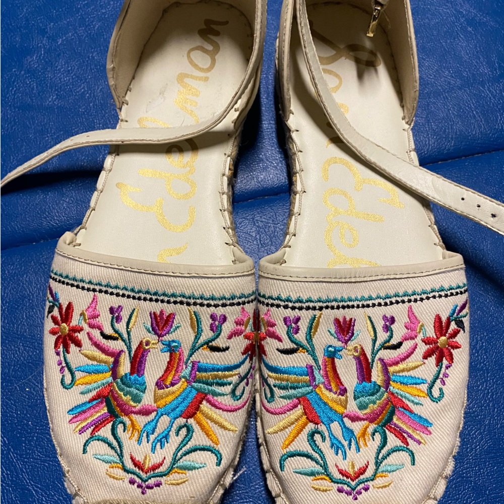 Sam Edelman embroidered sandals. Worn once. Excellent condition.